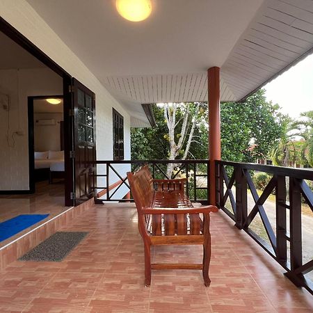 Naisang Hostel Chumphon Zewnętrze zdjęcie