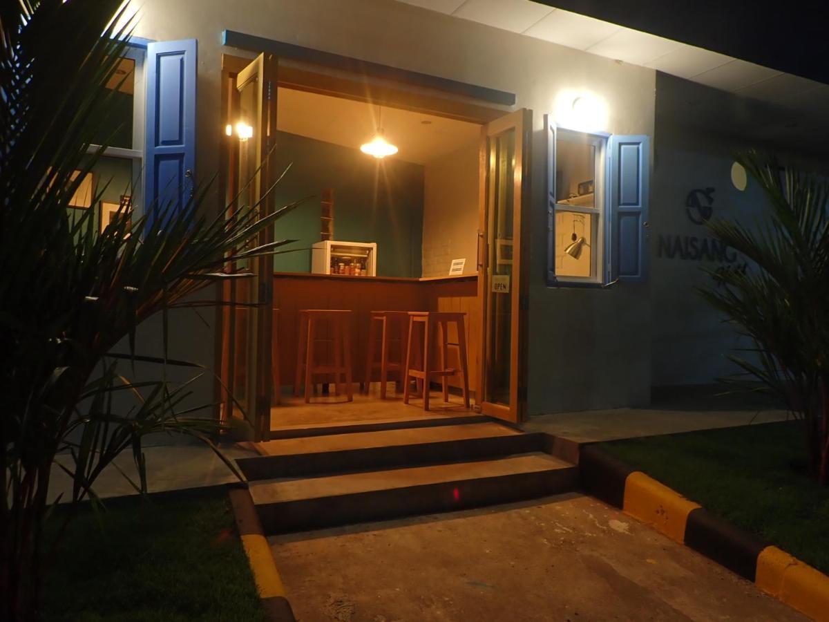 Naisang Hostel Chumphon Zewnętrze zdjęcie